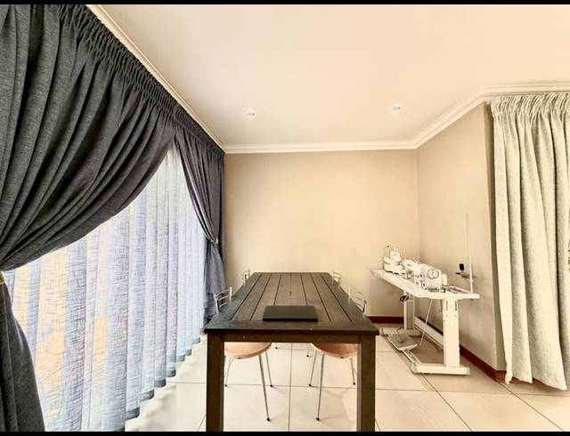 3 BEDROOM HOUSE FOR SALE IN THATCHFIELD